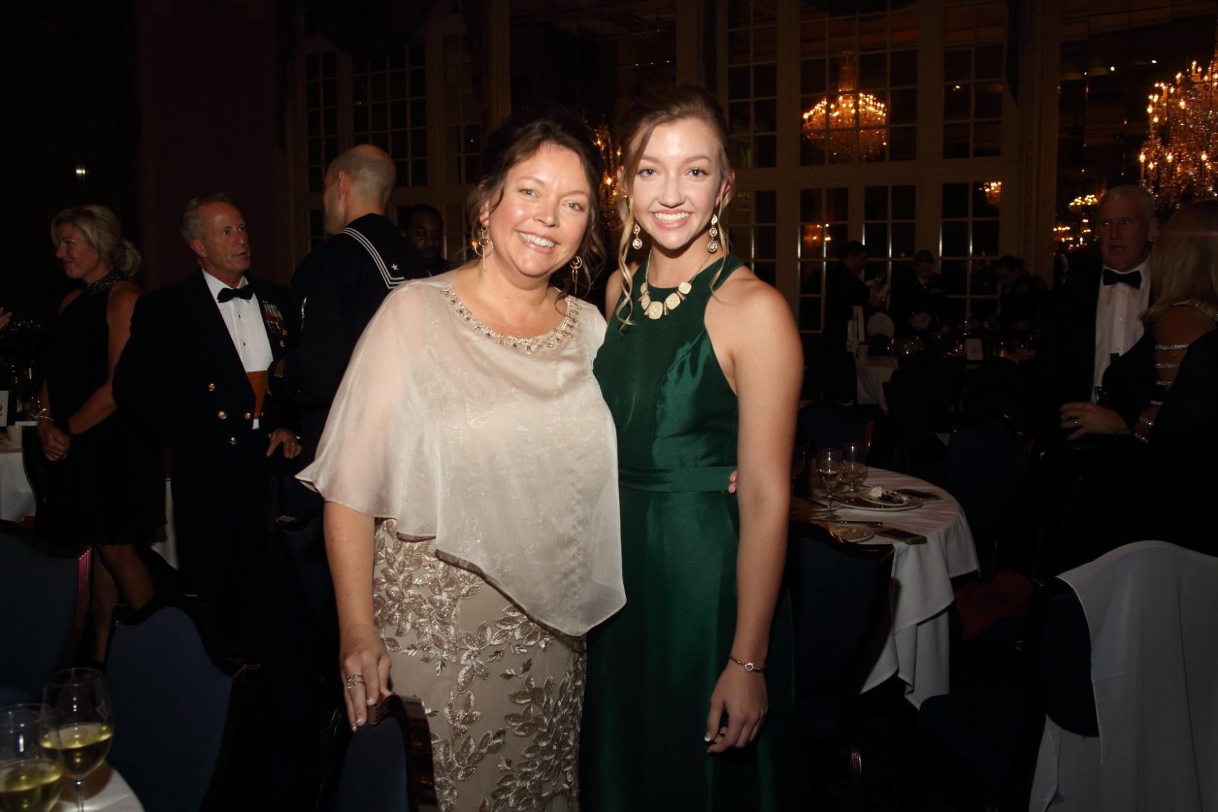 Anna Carter, Donna Carter